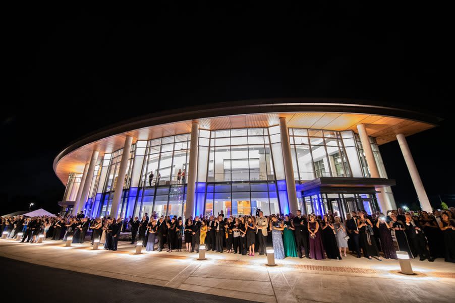 JAY AND SUSIE GOGUE PERFORMING ARTS CENTER