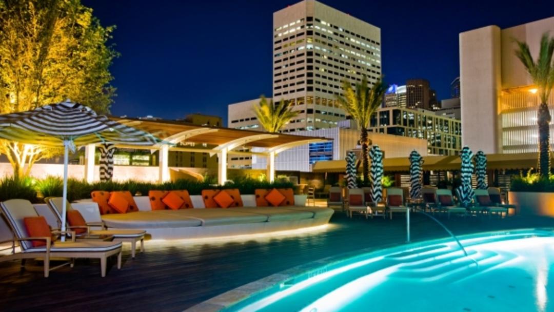Four Seasons Pool