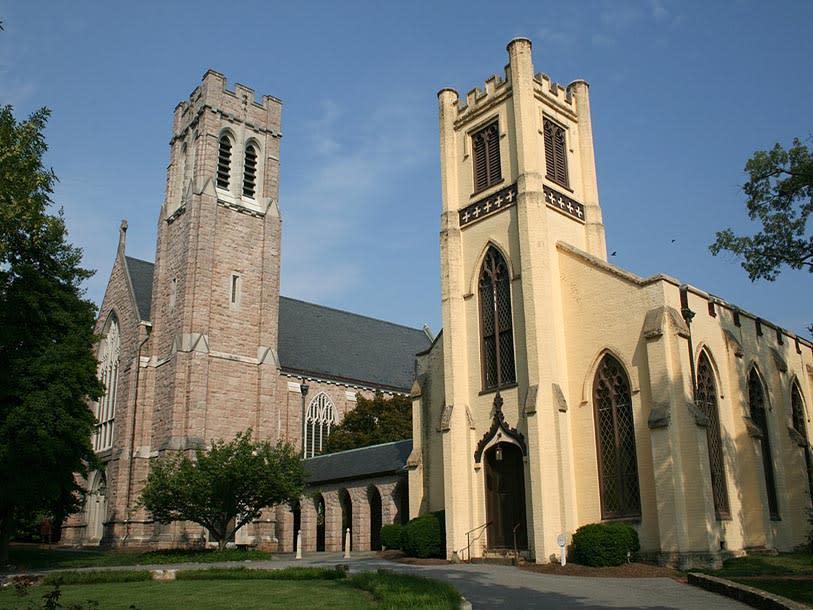 Chapel Hill of the Cross Church