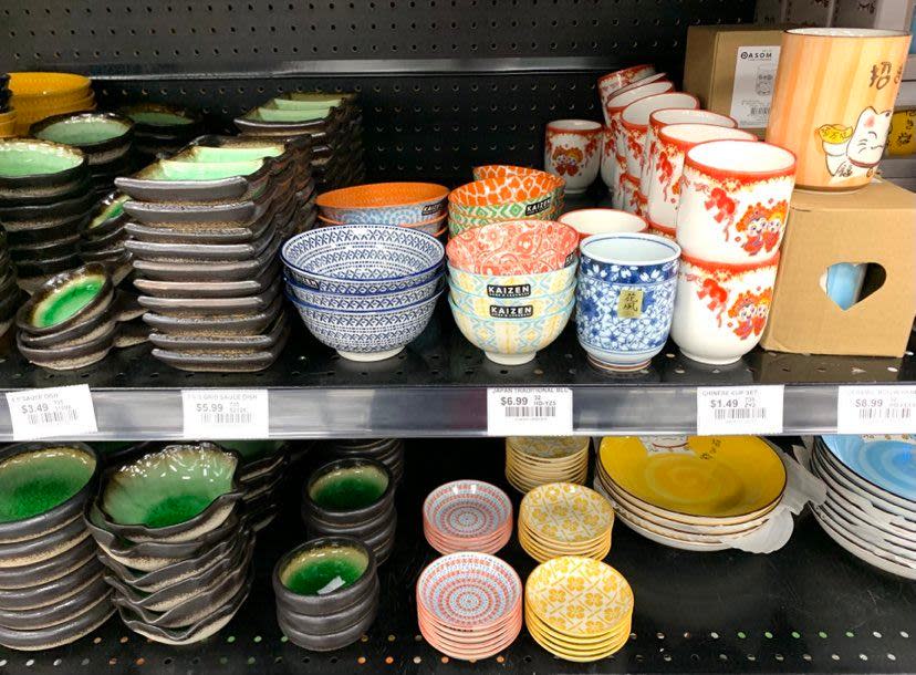Saraga International Grocery Japanese bowls
