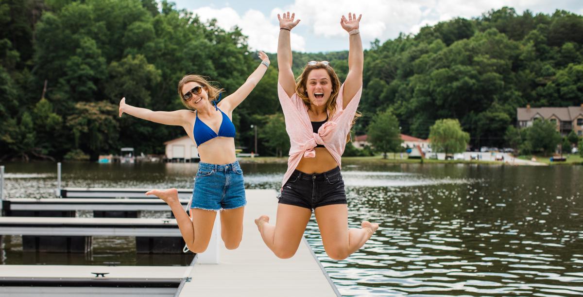 jumping girls crop