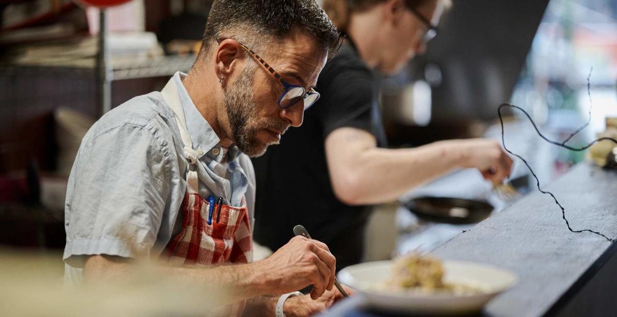 Gregory Leon - Amilinda - Cooking