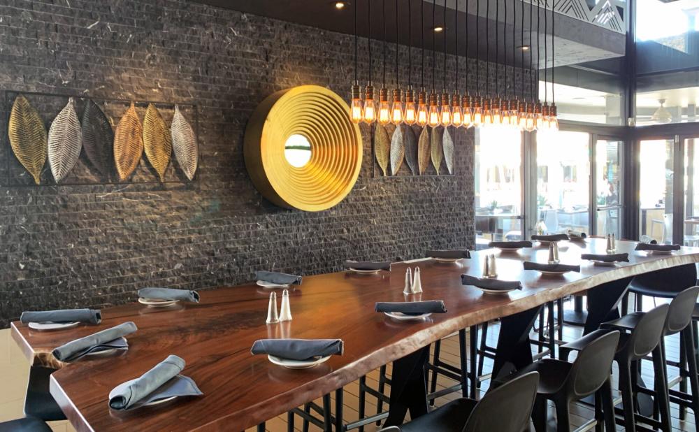 kaiser grille dining table