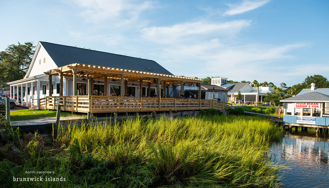 restaurant with outdoor deck by the waterfront
