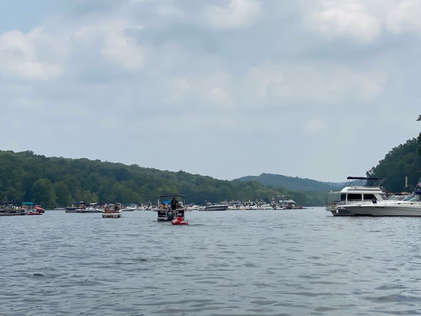 Bloomington Boats on Lake