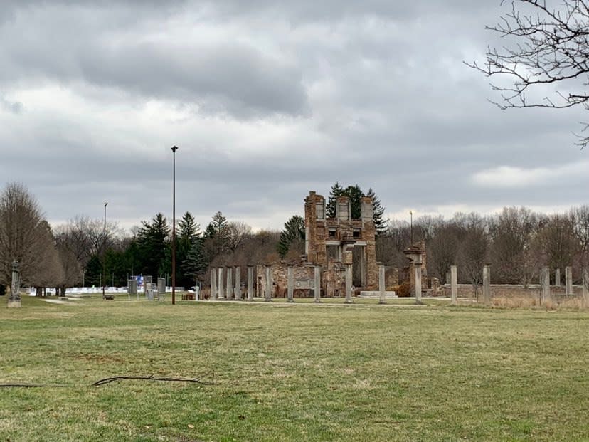 Holliday Park Ruins and ice rink, Indianapolis