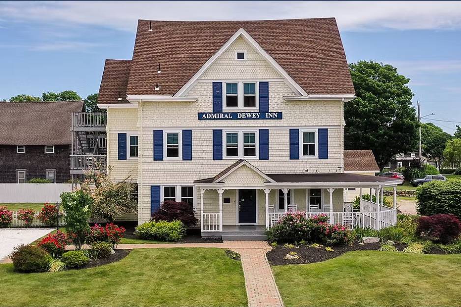 Admiral Dewey Inn