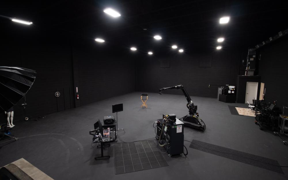 Interior photo of The Budio Studio stage space