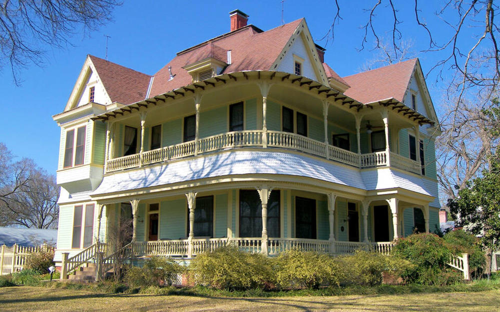 Historic Home In Bastrop, TX