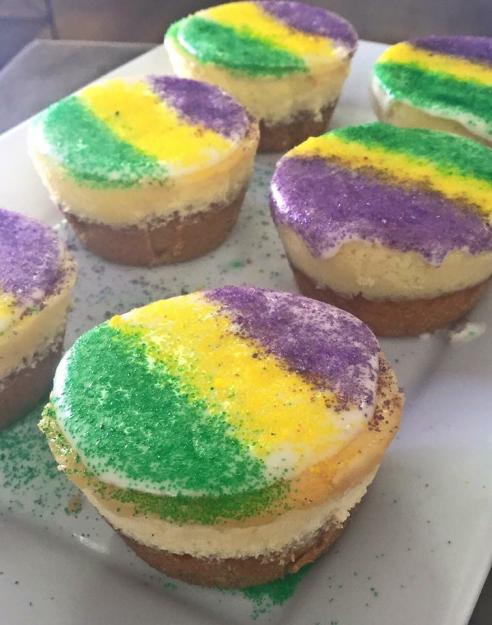 Mini king cake cheesecakes from SweetChic | Lake Charles