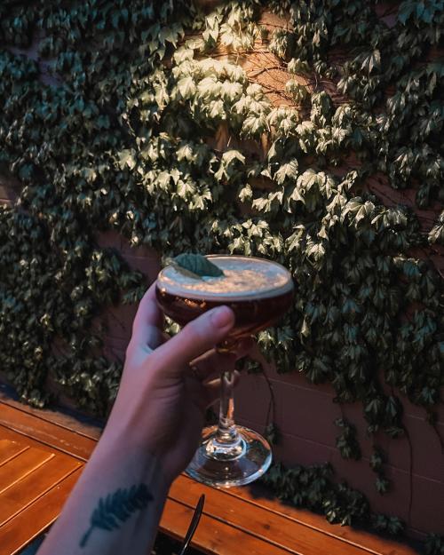 Higher Grounds, Antiques on High