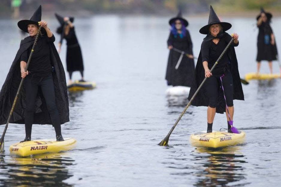 Witches of Wickford Paddle