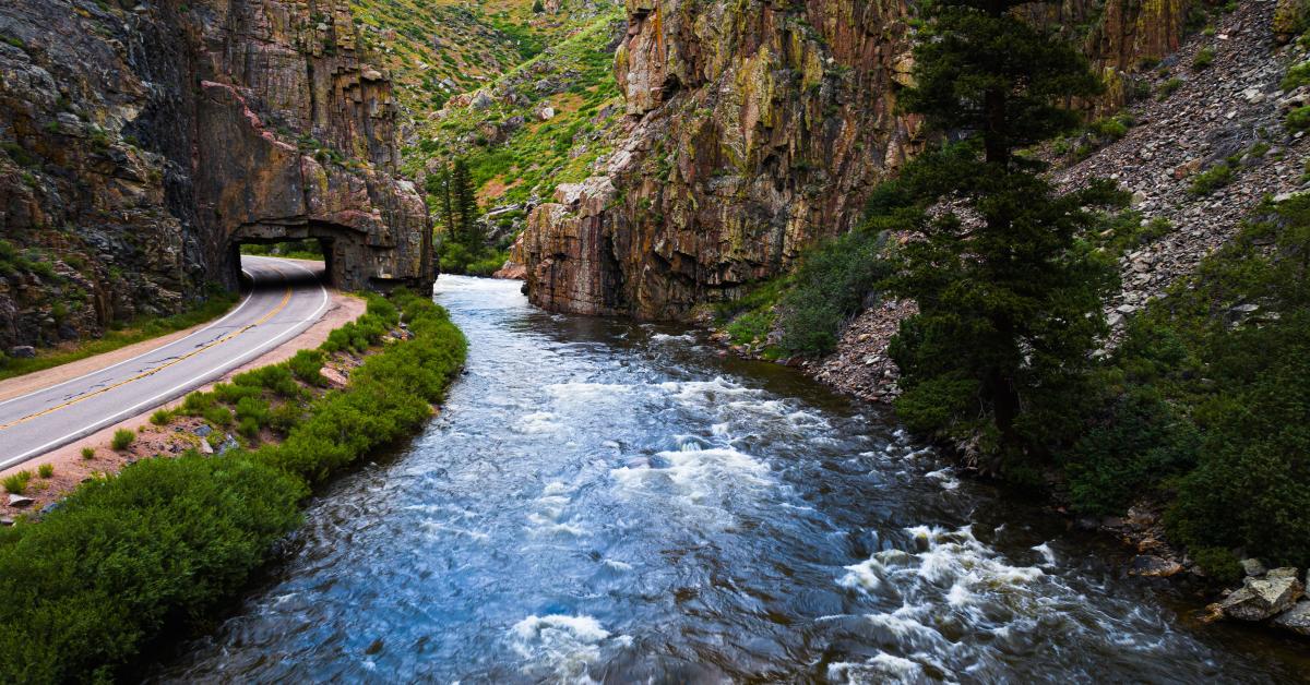 Road and river in Poudre Canyon