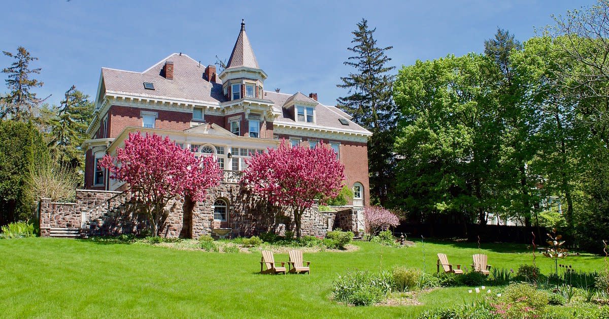 The Gardens of the Burlington Blind Tiger