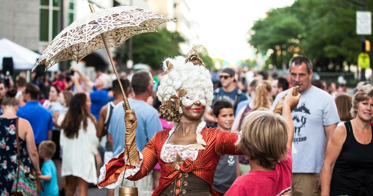 Street performer at Buskerfest in Downtown Fort Wayne