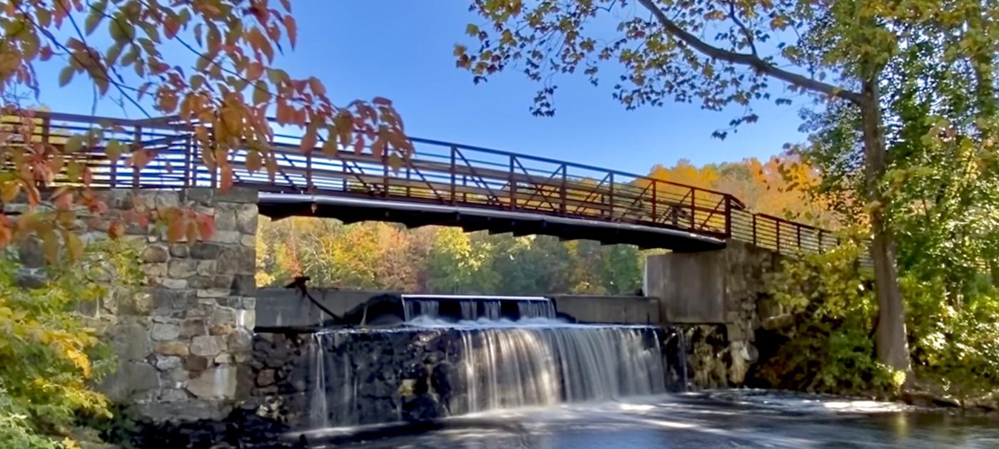Fall bridge