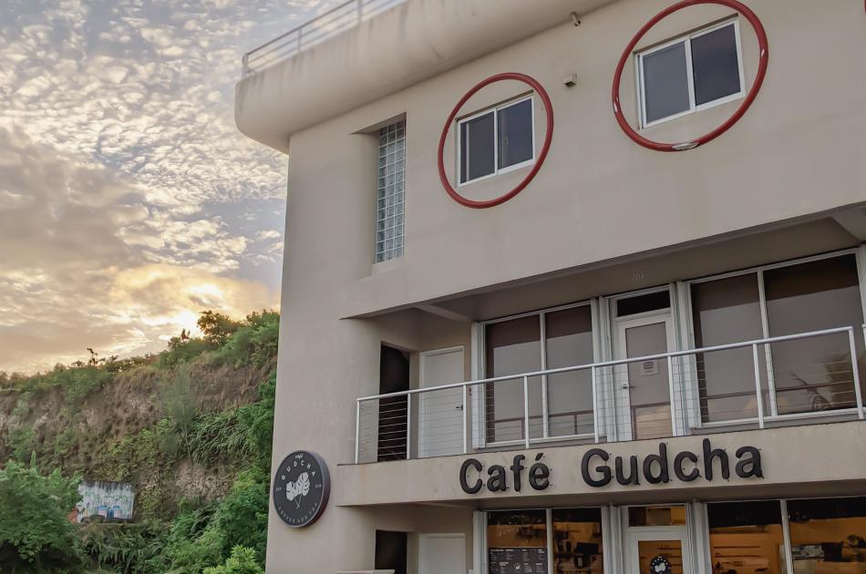 Cafe Gudcha Pics 1