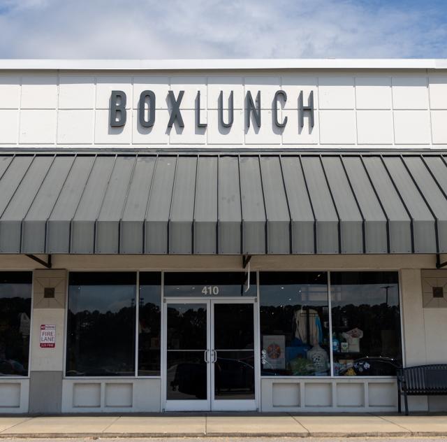 BoxLunch Exterior