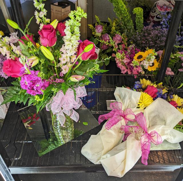 Creative Cousins flowers