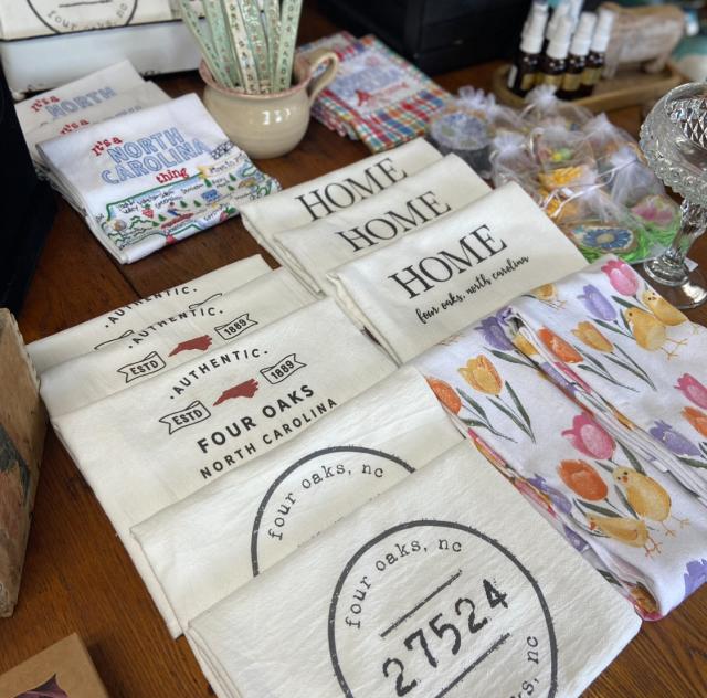 Ann’s Tiques Vintage, Gifts & Collectibles