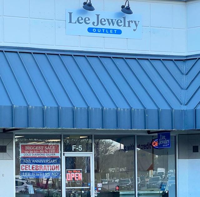 Lee Jewelry 2000x1500 72dpi (1)