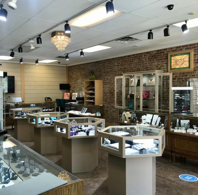 Main Street Jewelers 2000x1500 72dpi