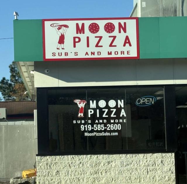 Moon Pizza