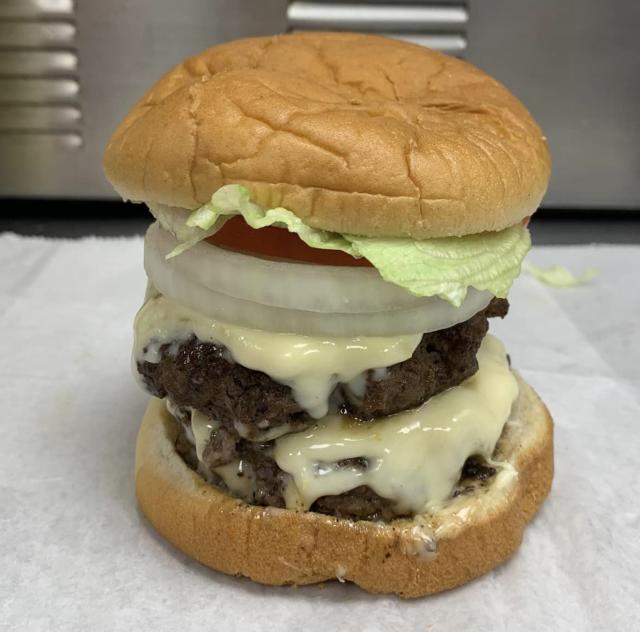 Oli and Eli's Grill Burger
