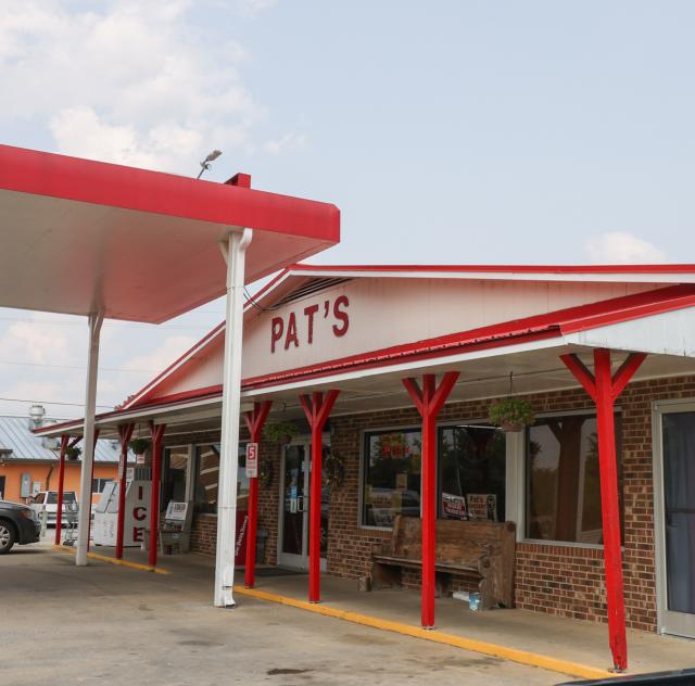 Pat's Gas & Grill