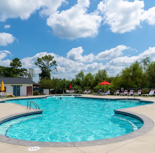 Raleigh Oaks pool
