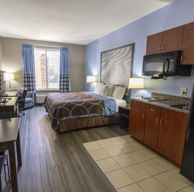 Super 8 King Room