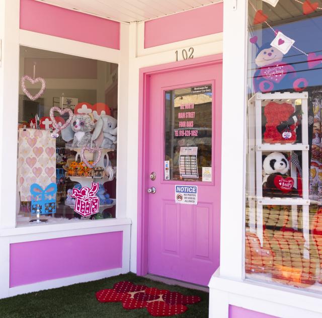 Super Cute Gift Shop