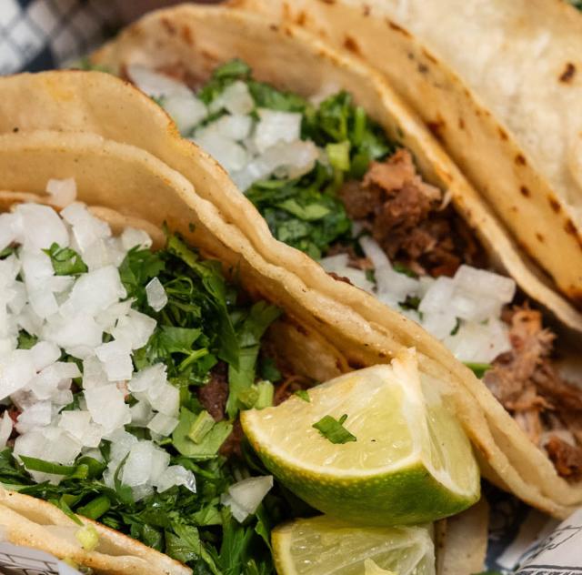 Taco Miendo Bar, Grill, and Pizzeria