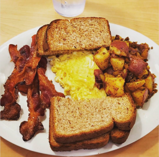 Eggs Up Grill