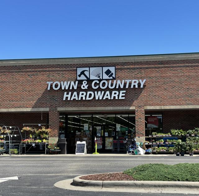 TOWN & COUNTRY HARDWARE - MCGEE CROSSROADS