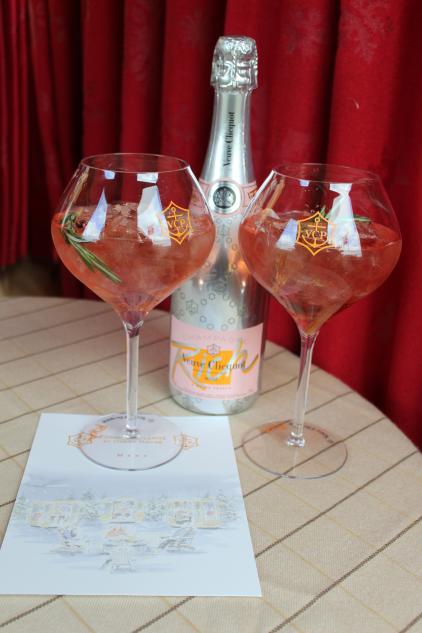 Champagne Cocktail Fondue Village