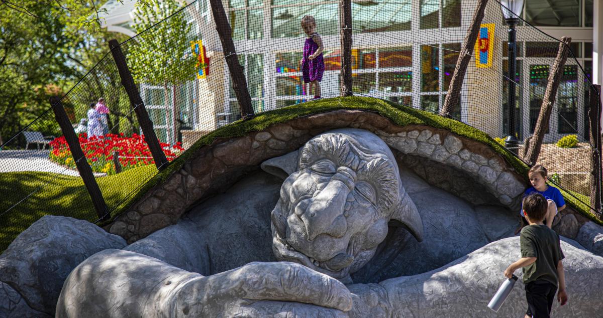 Botanica_Troll Hill