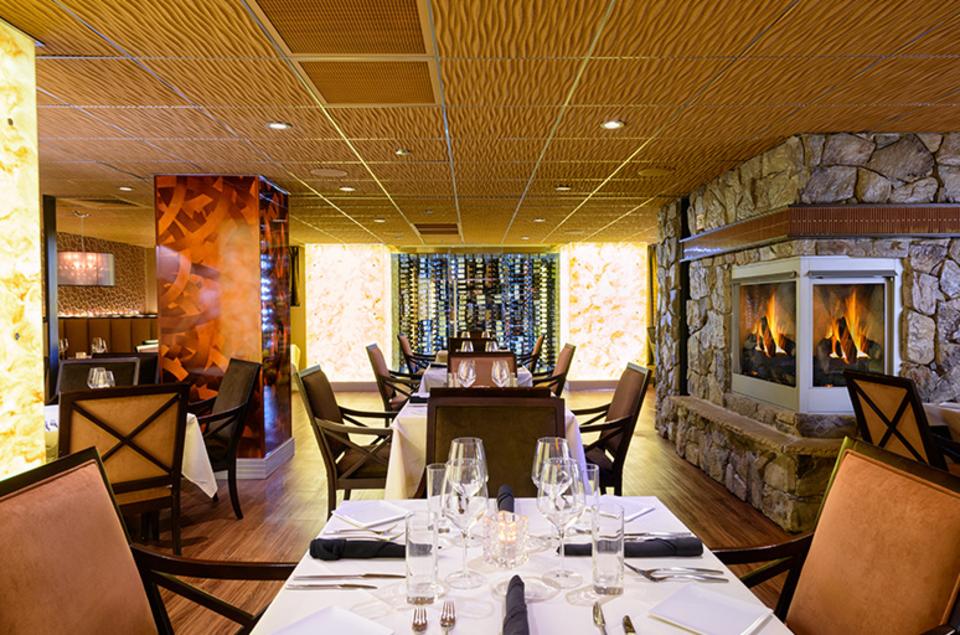 Edge steakhouse shop