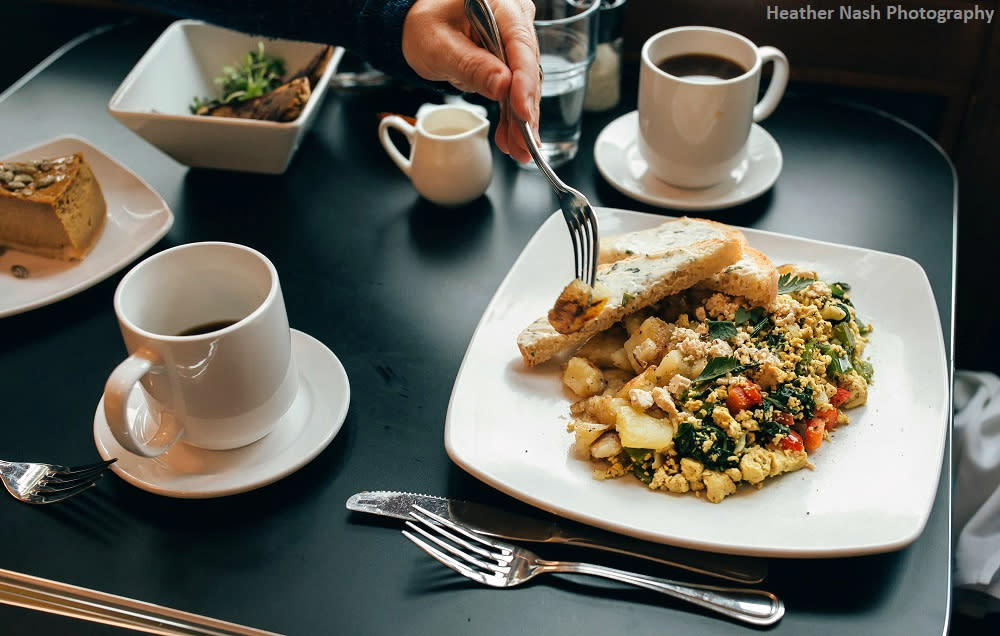 Food at Detroit Street Filling Station