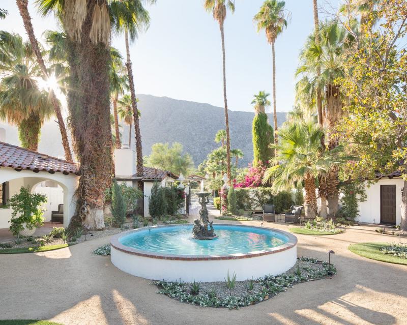 Ingleside estate courtyard fountain