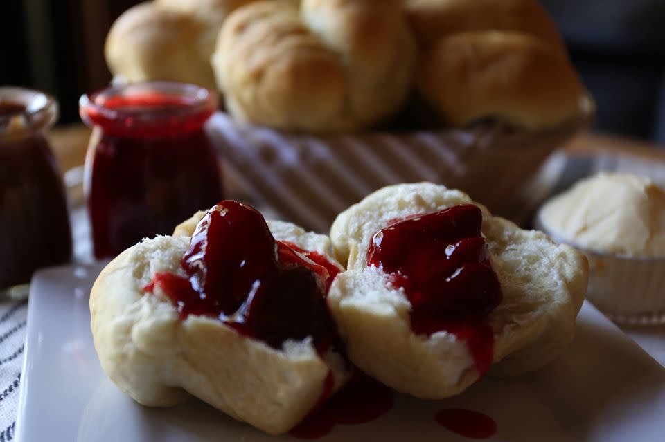 Beef House yeast rolls with jam