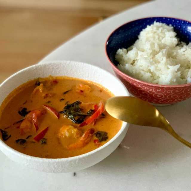 comfort-food-Pai-Panang-Curry_Solmaz-1536x1116