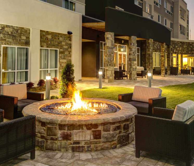 Courtyard Westbank
