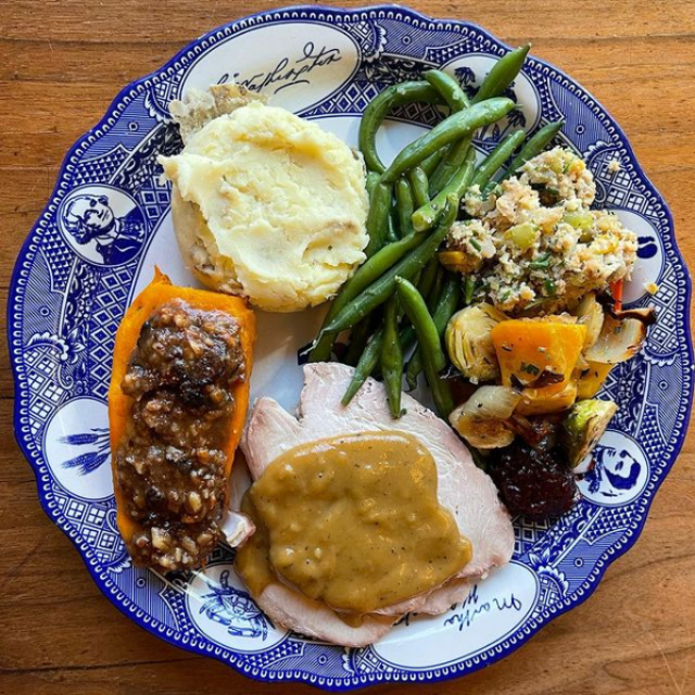 12 Complete Thanksgiving Menus