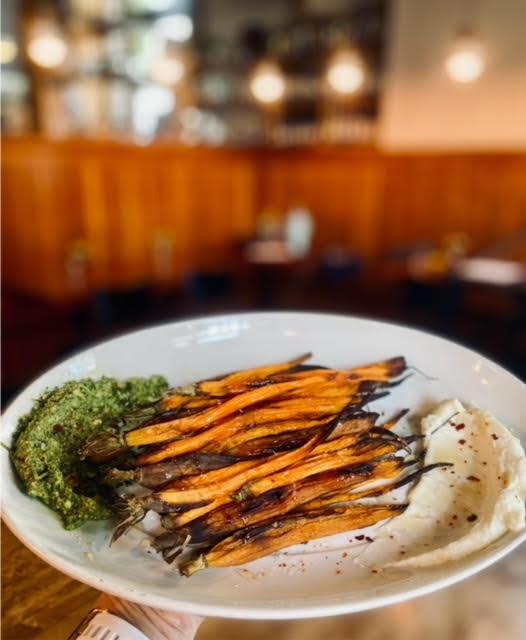 en rama carrot pesto dish