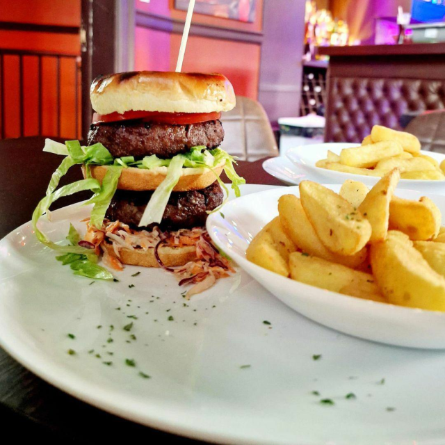 Deluxe One Oxford Burger