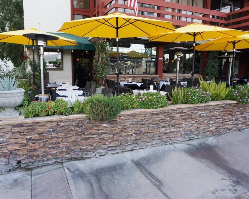 Outdoor patio at Al dente Trattoria restaurant in Palm Springs.