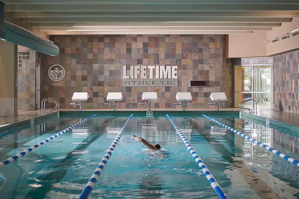 Lifetime Fitness Addison Pool