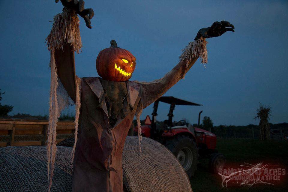 Sandyland Haunted Hayride