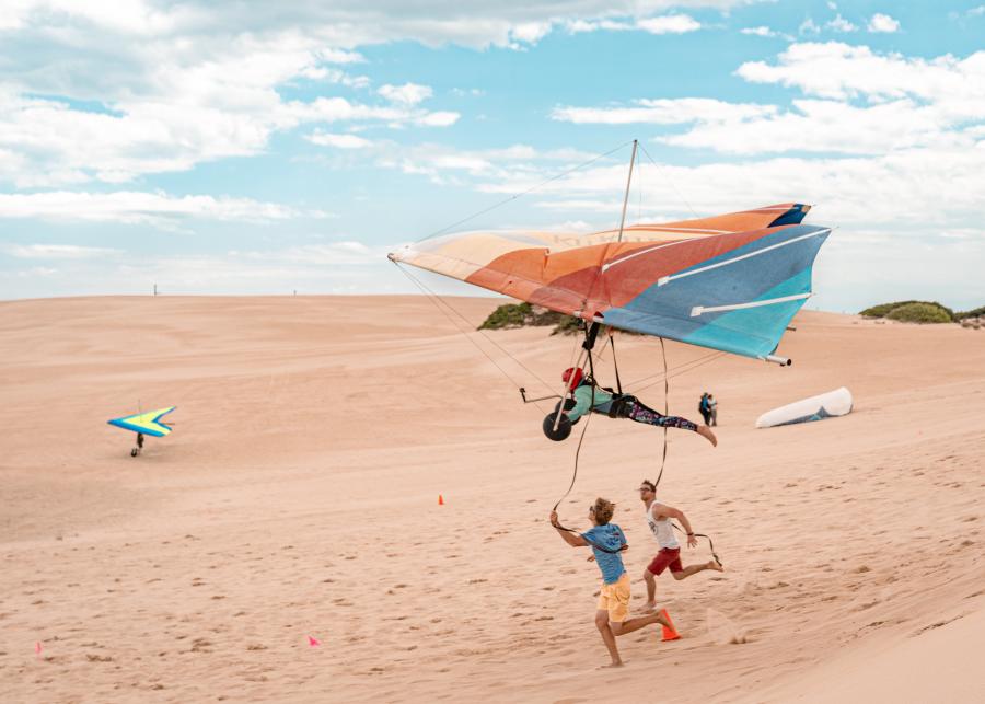 hang gliding